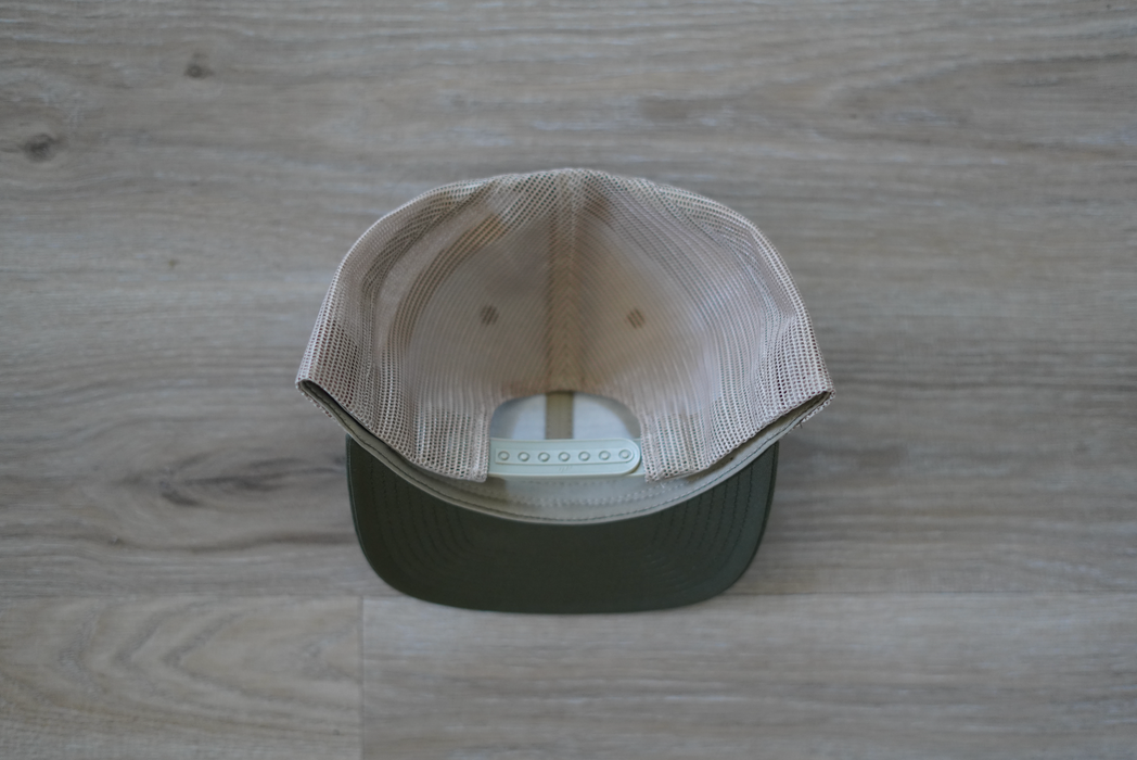Café Metzli Retro Trucker Cap – Moss Green/Khaki