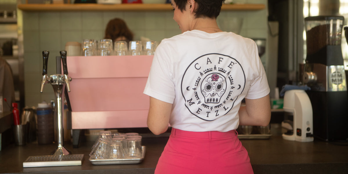 PINK ROSE TEE – Café Metzli